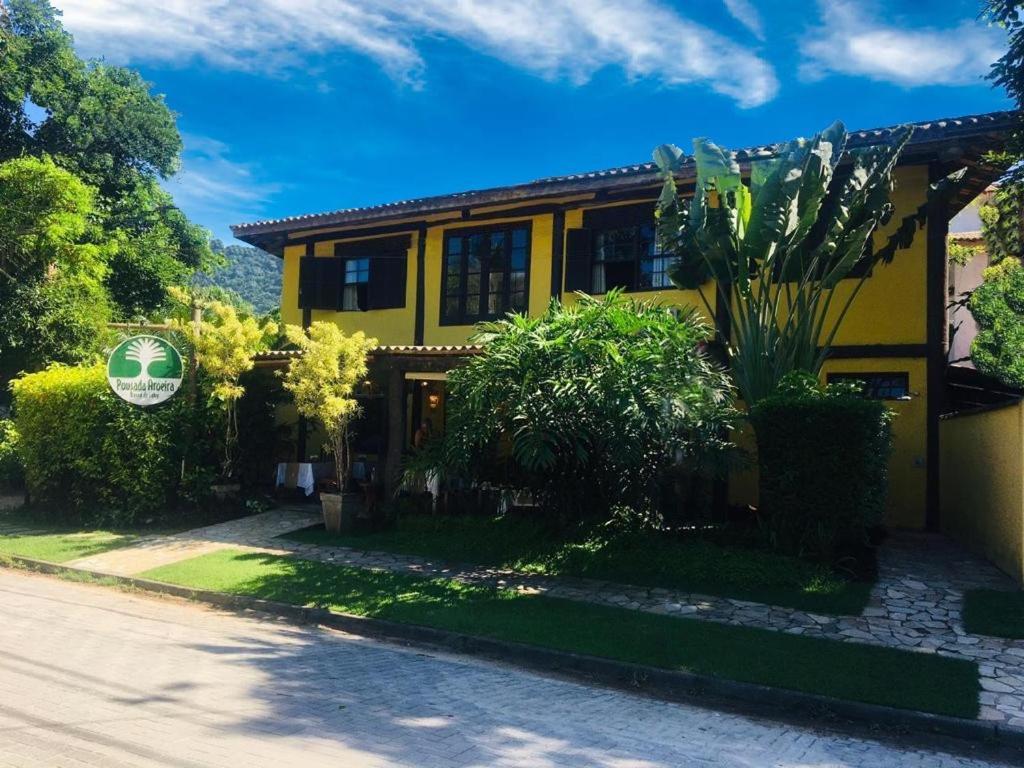 Aroeira Inn