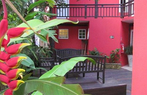 Aroeira Inn