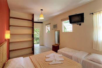 Aroeira Inn